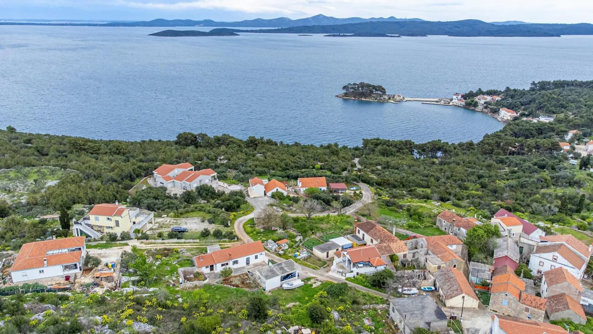 Apartments With A Parking Space Savar, Dugi Otok - 12762 Brbinj